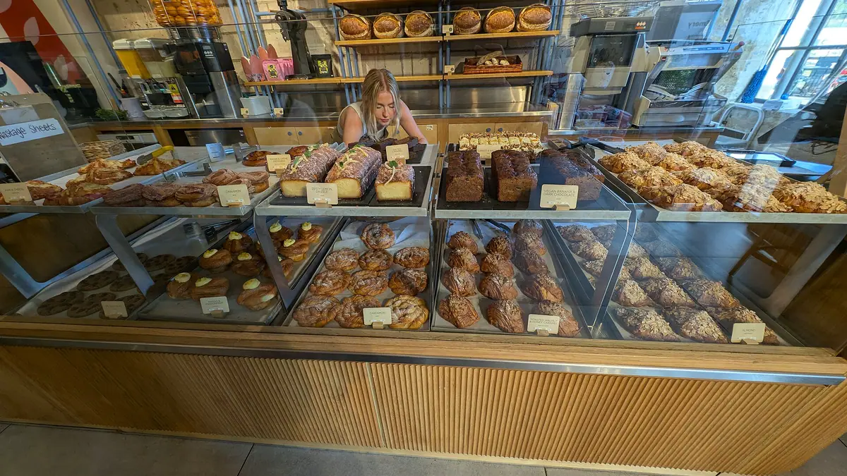 Gourock Bakers – bakery in Gourock town centre
